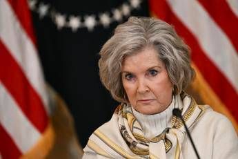 Trump: “La capo staff della Casa Bianca Susie Wiles ha un cancro allo stadio iniziale”