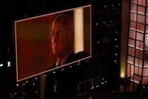 Sean Penn vince l’Oscar ma alla cerimonia non c’è