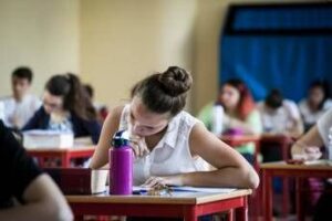 100 giorni alla Maturità 2026, com’è nata la tradizione di festeggiare il countdown