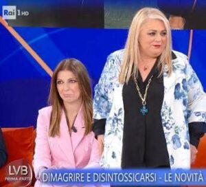 Rossella Erra, i progressi con la dieta: “Ora indosso una giacca che non mettevo da 20 anni”