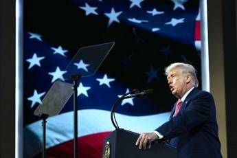 Trump: “Iran implora per un accordo”. Teheran colpisce base in Arabia: soldati Usa feriti