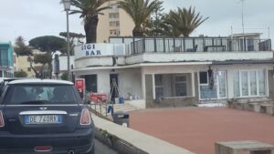 Santa Marinella – Due storiche serrande abbassate: chiudono il Gigi Bar e la pasticceria La Mimosa