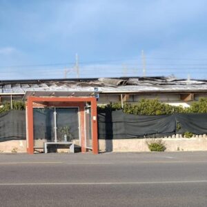 Incendio all’ex piscina, Io Amo Santa Marinella: “Tetto pericoloso, serve un intervento urgente”