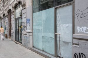 Desertificazione commerciale inarrestabile, dal 2012 scomparsi 156mila negozi