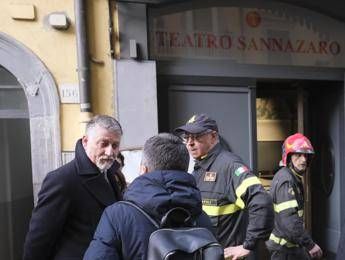 Teatro Sannazaro distrutto, Giuli: “Lo compra lo Stato”