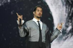 Mahmood lascia l’Italia: “Mi trasferisco in Spagna, mi sento tigre allo zoo”