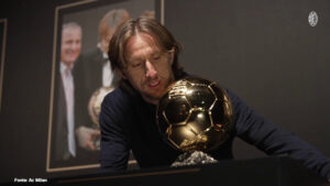 Il pallone d’oro di Modric esposto al Museo Mondo Milan