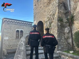 Rieti – Aggredisce un carabiniere durante un intervento e lo prende a morsi ferendolo: arrestata 46enne