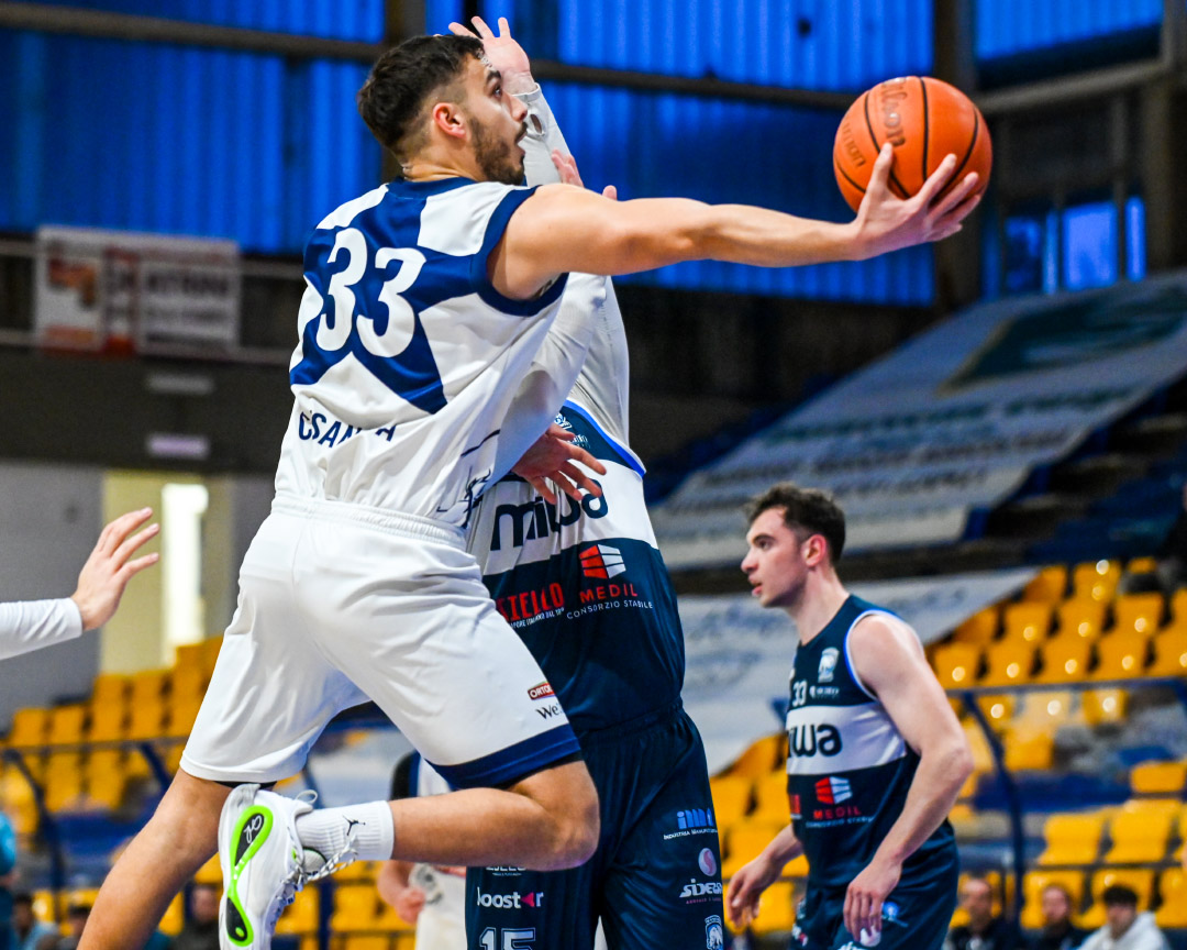 Pallacanestro – La WeCOM-Ortoetruria stasera a Roma contro il San Paolo Ostiense