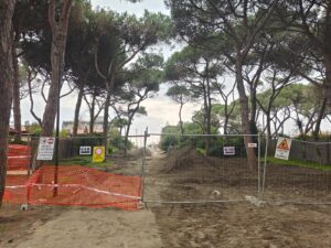Marina di Montalto – Corsa contro il tempo: il restyling divide in due il paese a un passo dall’estate