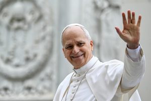 Papa Leone “La violenza contro le donne è barbarie, educare i giovani”