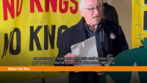 A New York Robert De Niro contro “King” Trump