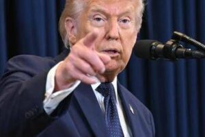 Iran, Trump: “Guerra finirà presto, deciderò io quando”