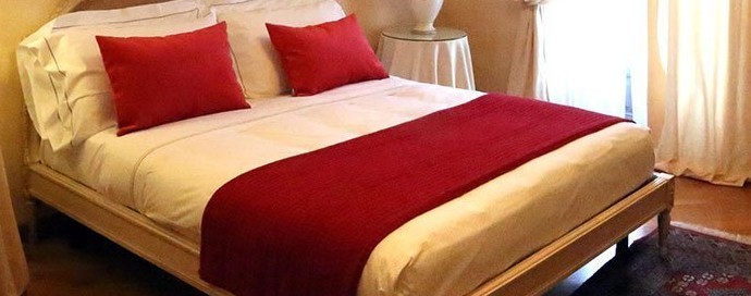 Prenotazione cancellata a sorpresa, 2mila euro di rimborso da Booking grazie all’intervento di Codici