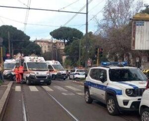 Roma, tamponamento tra due tram in via Prenestina: feriti alcuni passeggeri