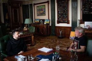 Ucraina, Sean Penn vede Zelensky a Kiev dopo aver dato buca agli Oscar