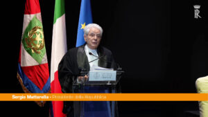 Mattarella “C’è una nuova pretesa di agire al di fuori delle regole degli Stati”