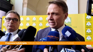 Lollobrigida “Controlli e verifiche su caro carburanti per evitare speculazioni”