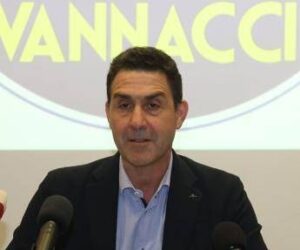 futuro-nazionale-online-sito-vannacci-al-via-tesseramento-programma-dal-basso-con-i-comitati