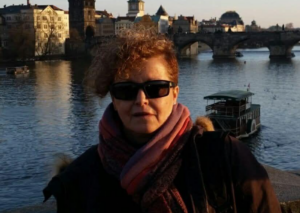 Follonica – Addio alla maestra dei sogni: il paese piange “Emy”, guida e anima della danza