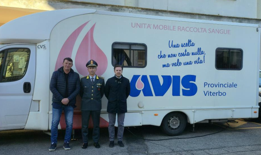 Viterbo – Giornata di donazione del sangue: ampia partecipazione tra Guardia di Finanza, UIL e AVIS