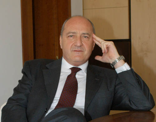 Ischia in lutto, addio a Salvatore Lauro: morto l’armatore che ha rivoluzionato i collegamenti con l’isola