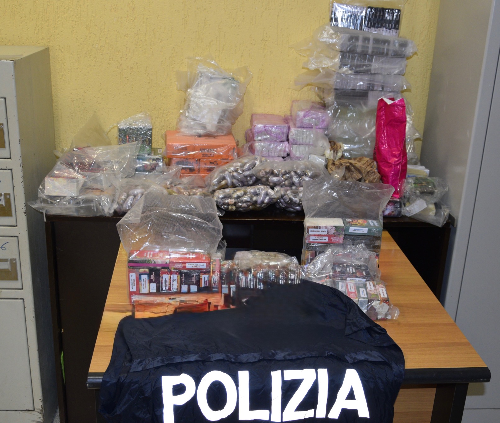 Sequestro di droga ad Aprilia, arrestati un uomo e una donna di 51 anni