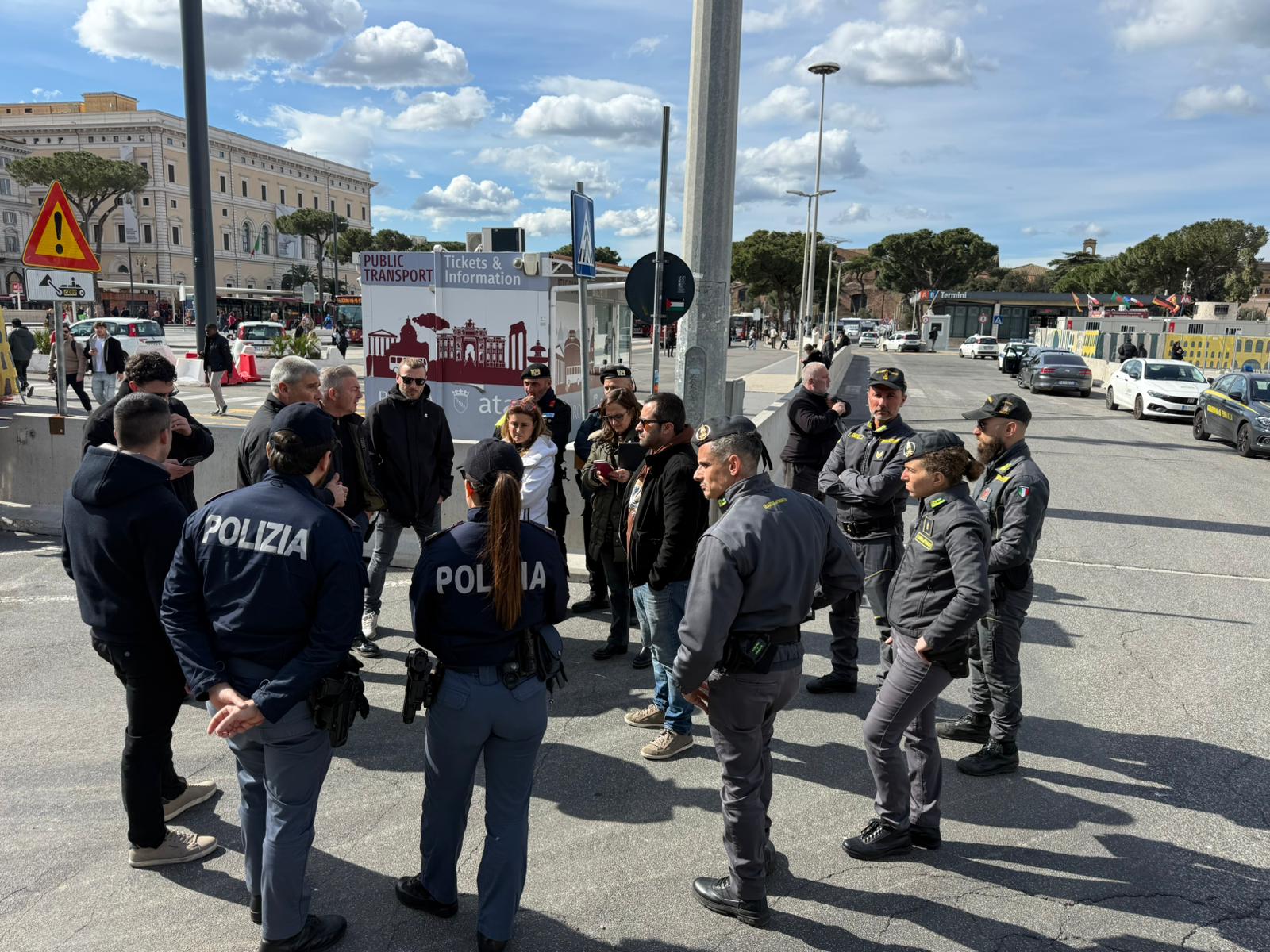 Roma – Termini sotto controllo: blitz interforze tra arresti, locali sanzionati e assistenza ai fragili (VIDEO)