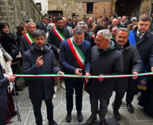 Grotte di Castro inaugura la Casa di Comunità: nuovo spazio per cultura e partecipazione nel borgo