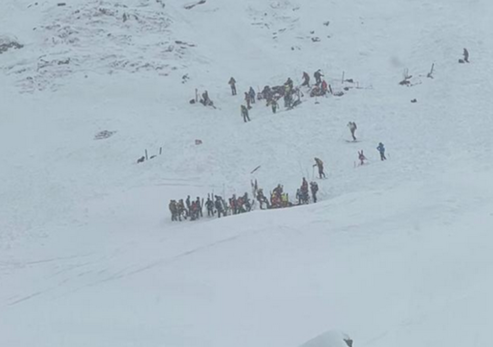 Alto Adige – Grande valanga travolge gruppo di escursionisti, oltre 10 dispersi