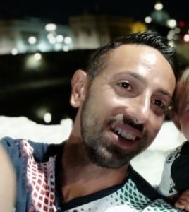 Roma – Schianto moto – furgone, muore sul colpo il sottufficiale quarantatreenne Vincenzo Iodice: la nota di cordoglio del ministro Crosetto