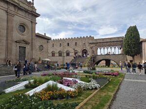 Turismo, la rinascita della Tuscia passa da Etruschi, Natura e Medioevo: +15% di arrivi internazionali e aumentano anche i pernottamenti