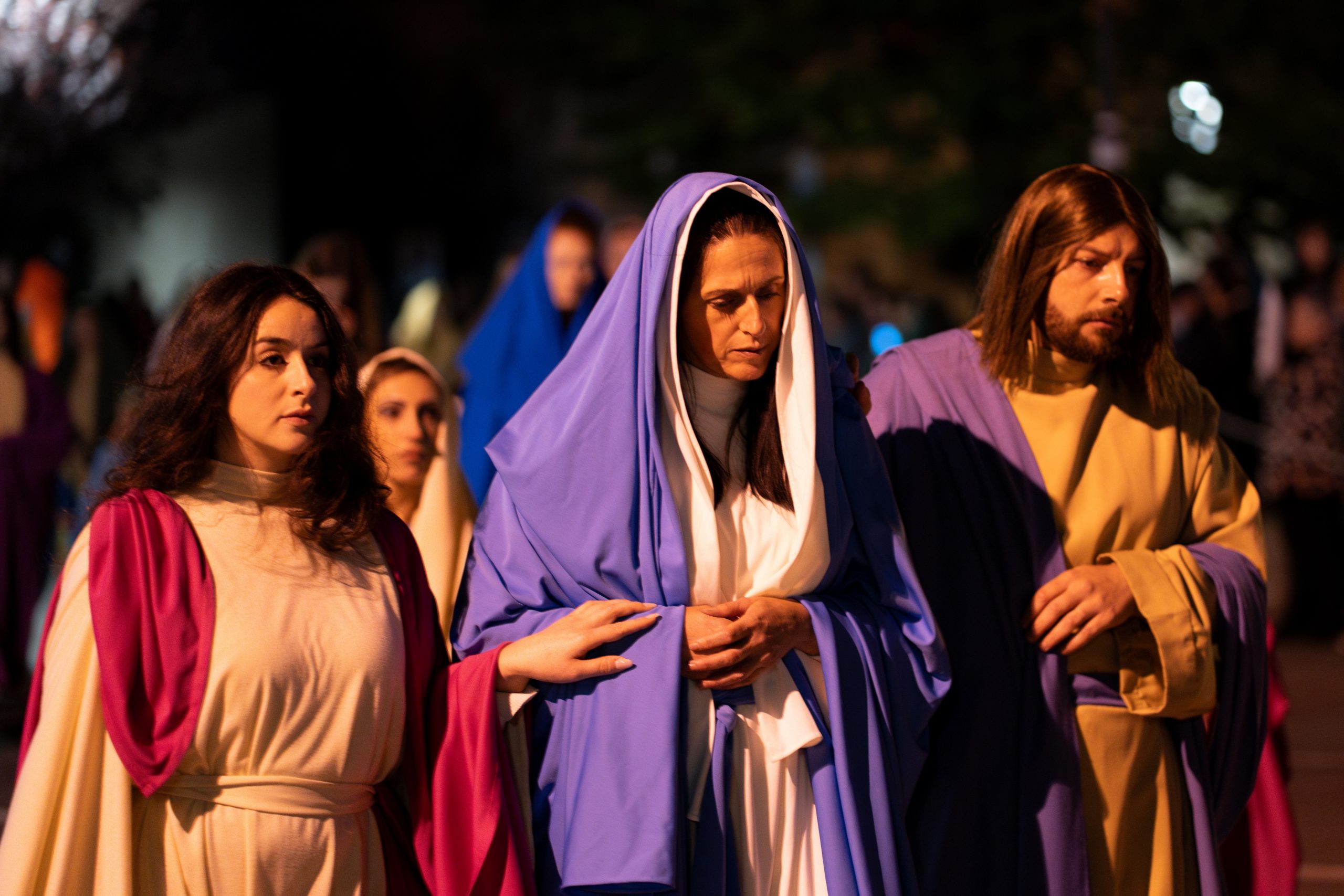 Torna nel borgo di Bagnaia la storica Processione di Cristo, 400 figuranti uniti da fede e passione