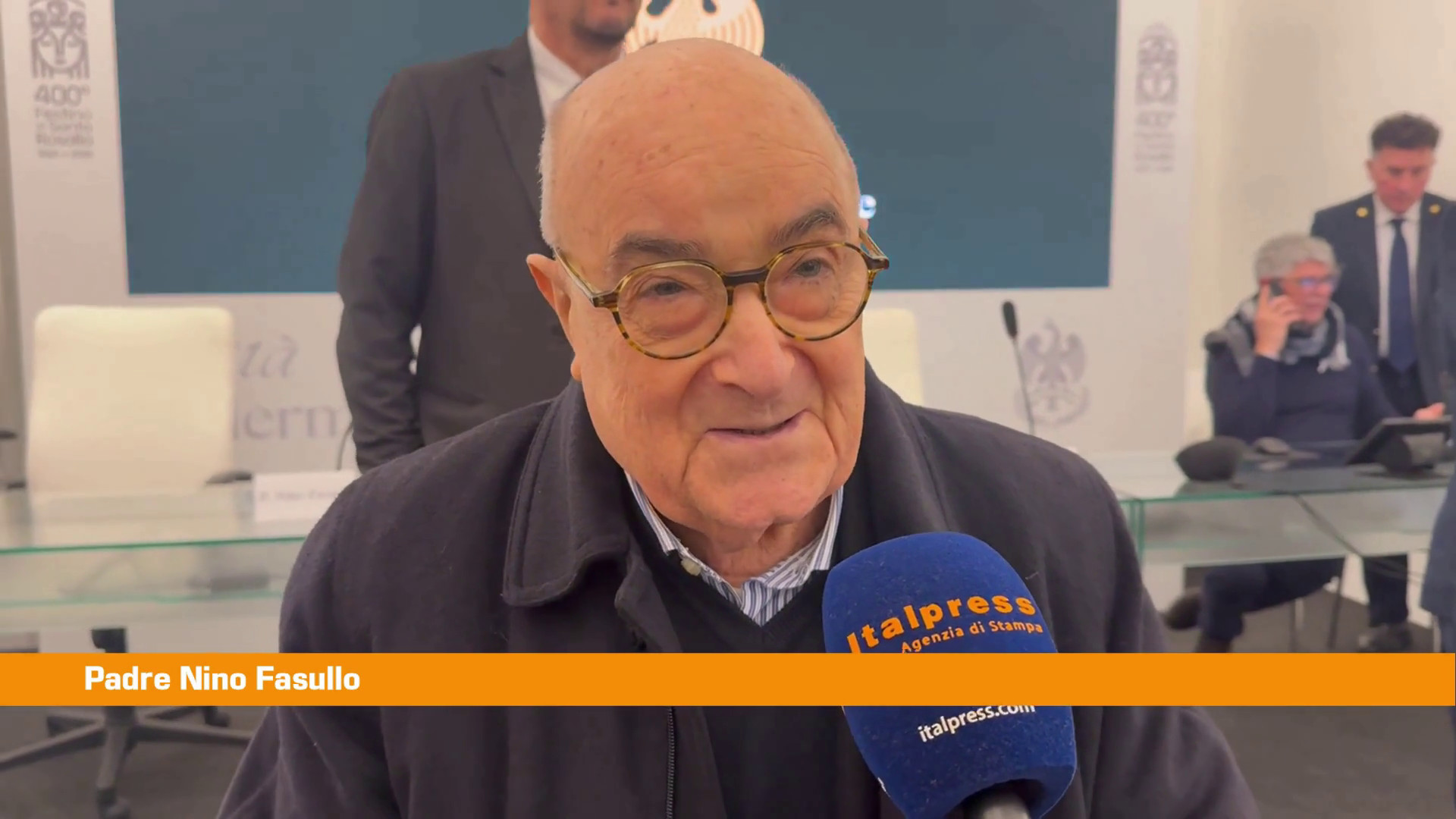 padre-fasullo-accolgo-cittadinanza-onoraria-palermo-rappresenta-persone-umili