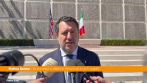 Carburanti, Salvini “Ue sospenda regole ferree di bilancio e Green Deal”