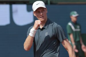 Sinner re a Montecarlo, batte Alcaraz e torna numero 1 del mondo