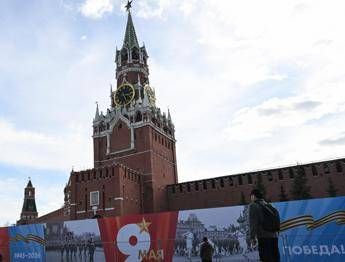 Ucraina, allarme 007 Olanda: “Russia si prepara a conflitto con la Nato”