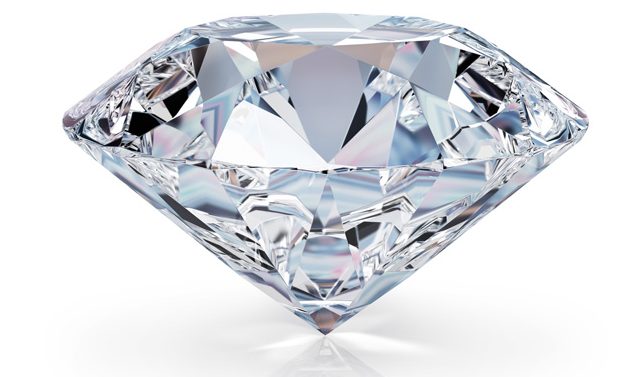 Furto in appartamento di Posillipo, rubato diamante di 26 carati