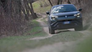 Suzuki eVitara, il SUV a emissioni zero