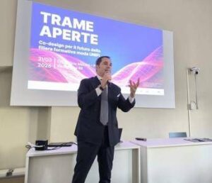 universita-firenze-studenti-incontrano-mondo-del-lavoro-moda-e-design-a-trame-aperte