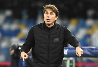 Napoli, Conte: “Futuro? Resto in silenzio. De Laurentiis può dire ciò che vuole, è il presidente”