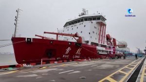 Cina, rompighiaccio polare torna in patria dopo la spedizione in Antartide