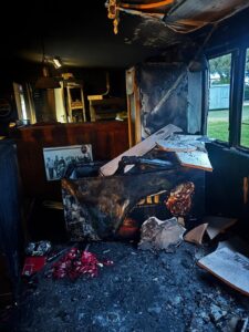 Fiumicino – Incendio “sospetto” devasta il bar Garbaglia, la solidarietà delle istituzioni