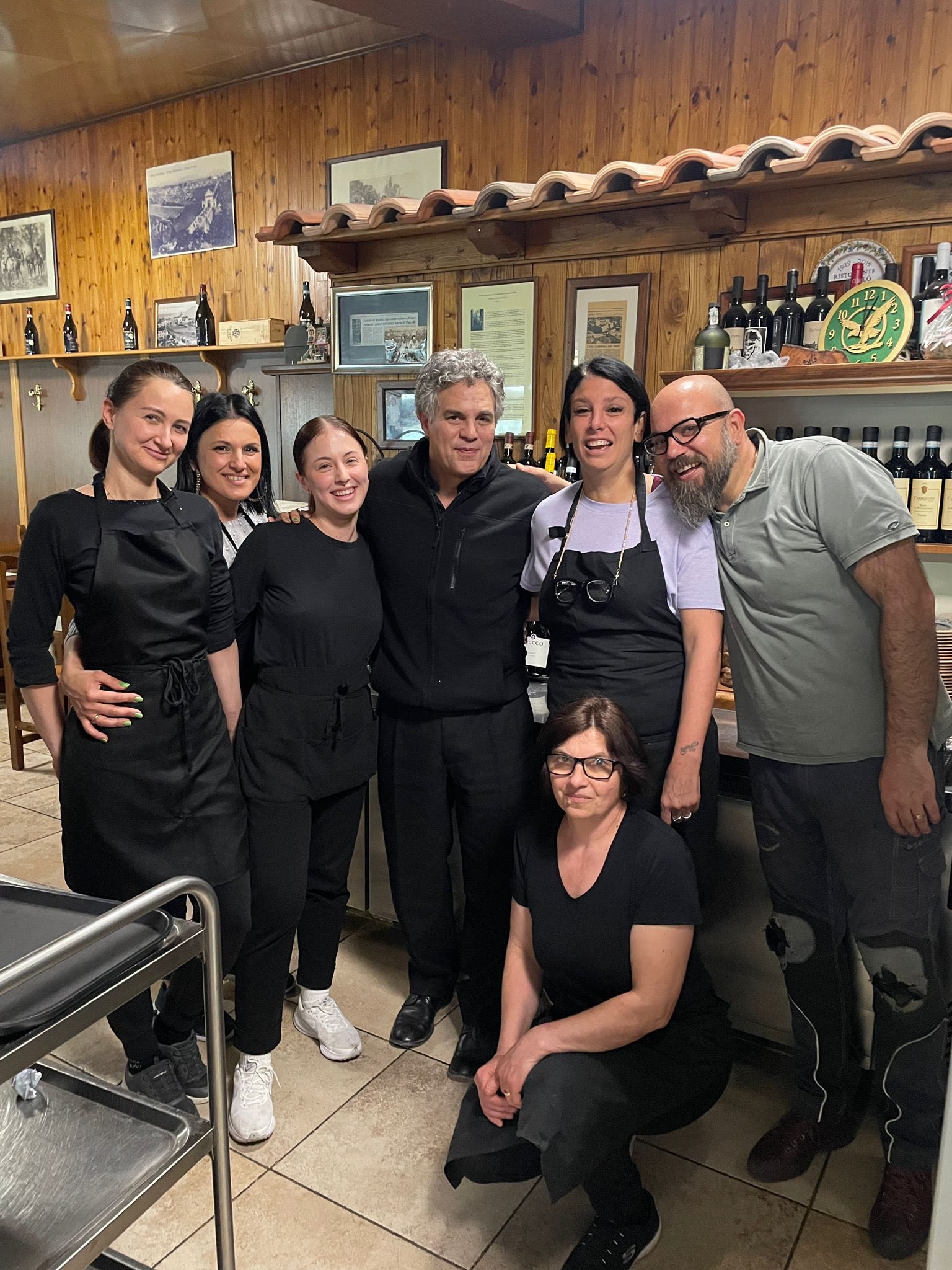 Civita Castellana – Pausa pranzo al Mignolò per l’attore Mark Ruffalo, in città per il film su Papa Giovanni Paolo II