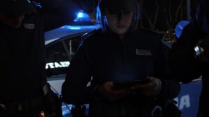 Roma: undici arresti per droga, sequestrate centinaia di dosi