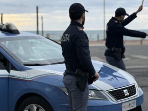 Ostia: smantellato hub domestico dello spaccio grazie a youpol, 5 arresti