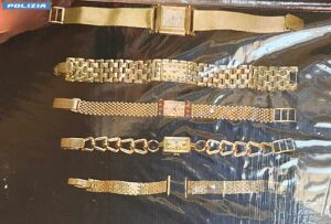 Roma – Si spaccia per poliziotto per truffare anziana, arrestato da vera polizia