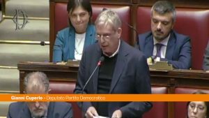 Alla Camera discorso di Cuperlo in stile Cetto La Qualunque contro dl Sicurezza