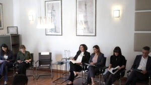 Salute, donne più competenti degli uomini nel gestirla