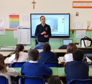 Viterbo – Polizia nelle scuole, 1.500 studenti protagonisti del progetto “PrentenDiamo Legalità”